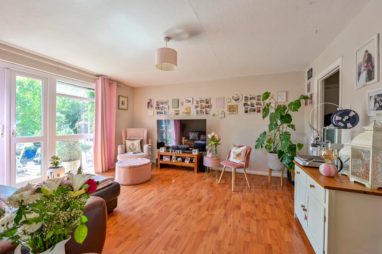 Flat 1, 100 Haydon Park Road, London, photo 10
