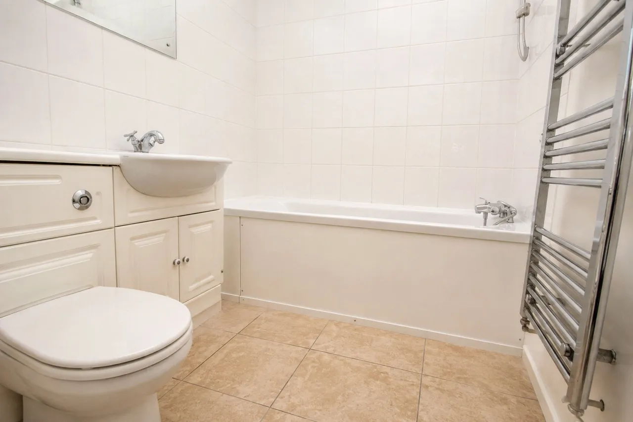 Birchanger Road, London, SE25, photo 7