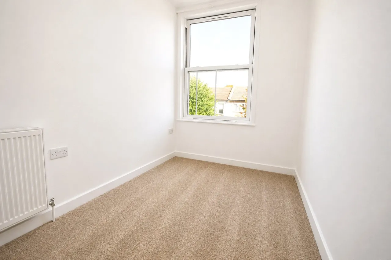Birchanger Road, London, SE25, photo 9