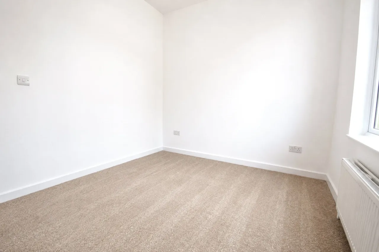 Birchanger Road, London, SE25, photo 5