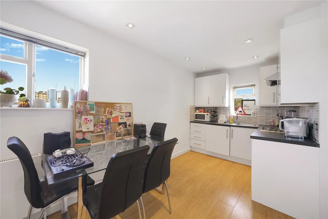 2 bed flat to rent, Anson Road, Willesden Green, NW2