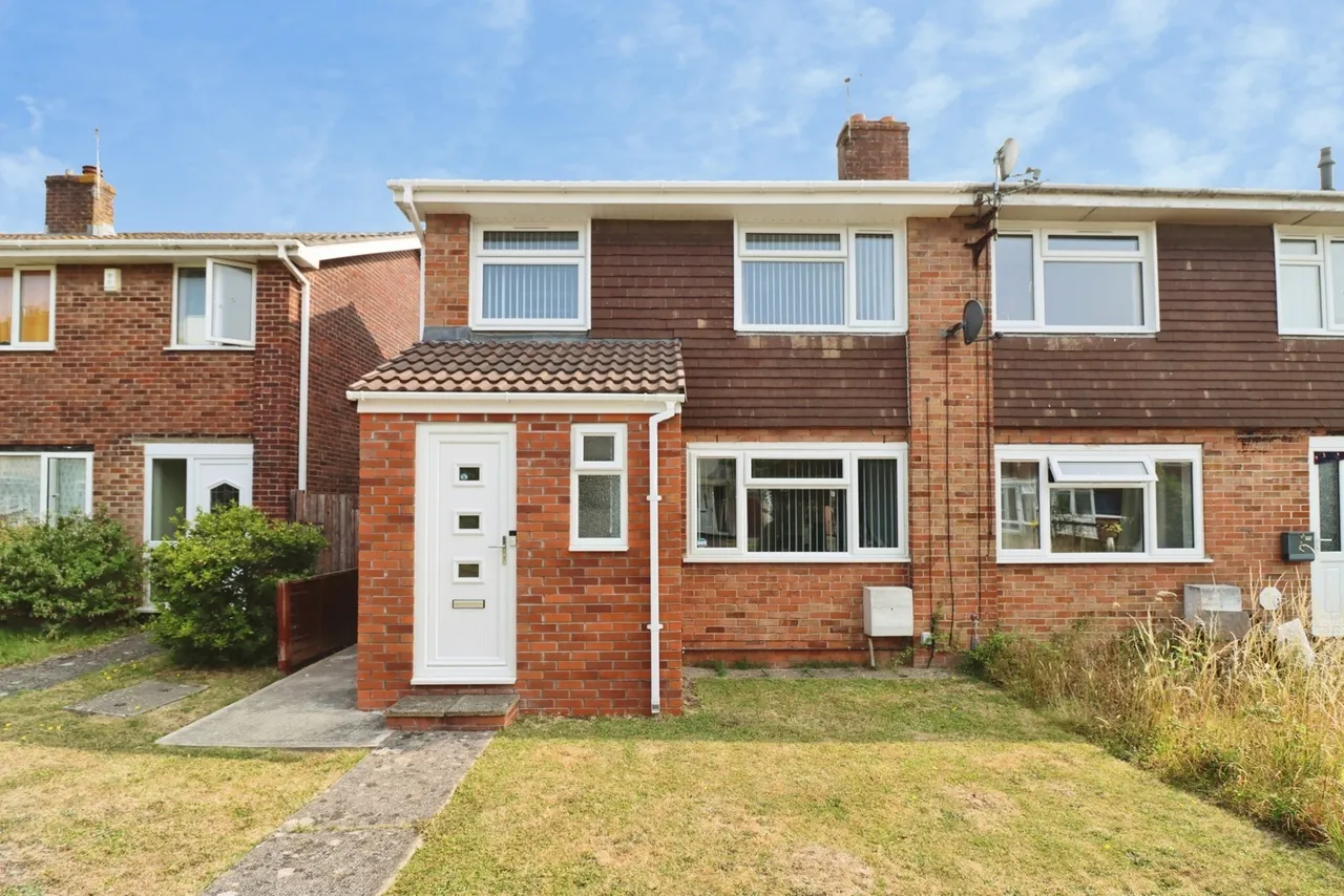 3 bed house for sale — Falcon Drive, Patchway, Bristol, BS34