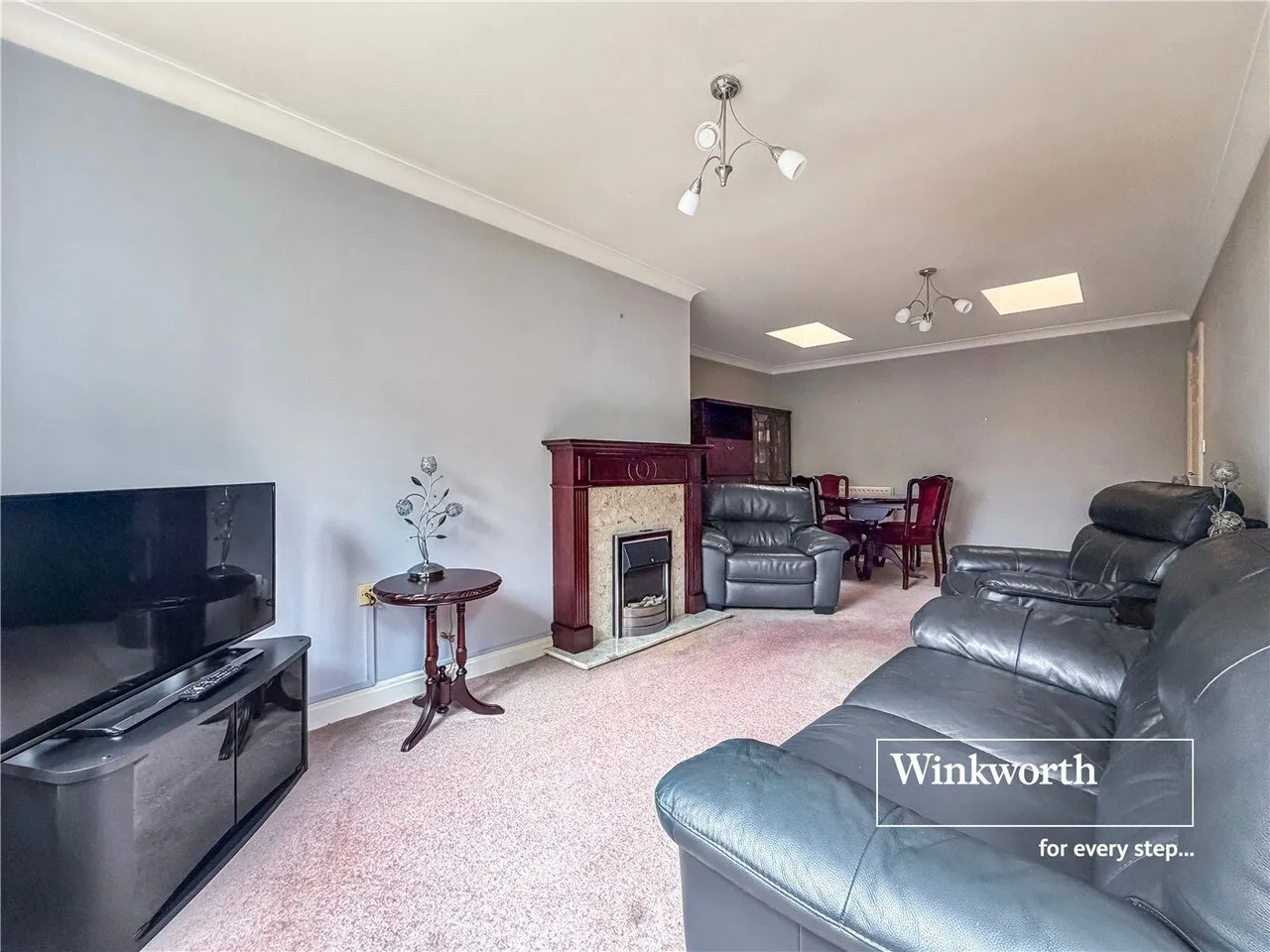 Whincroft Close, Ferndown, BH22, photo 4