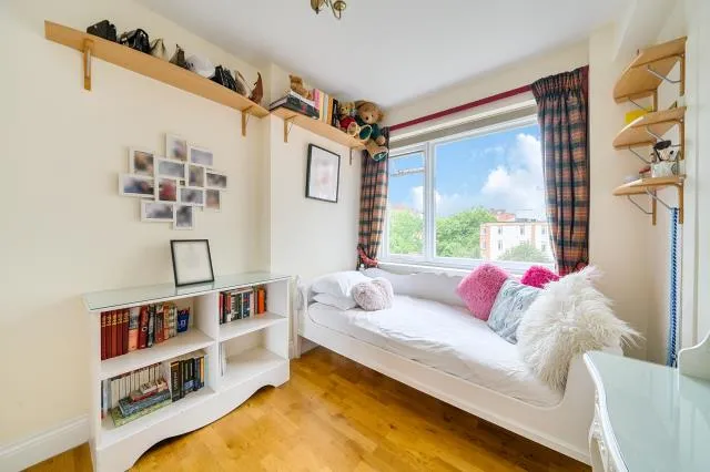Bentinck Close, London, NW8, photo 14