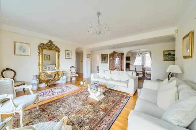 4 bed flat for sale, Bentinck Close, London, NW8