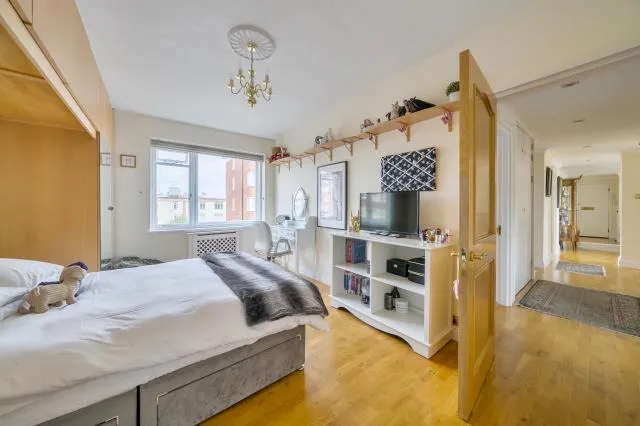 Bentinck Close, London, NW8, photo 12