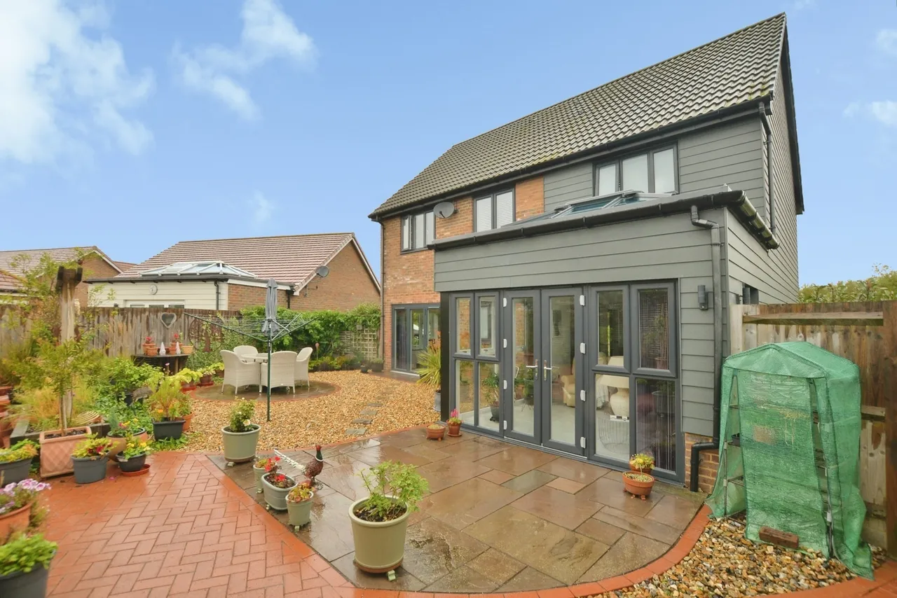 Ruben Crescent, New Romney, Kent, TN28, photo 12