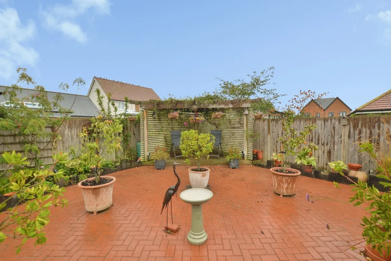 Ruben Crescent, New Romney, Kent, TN28, photo 15