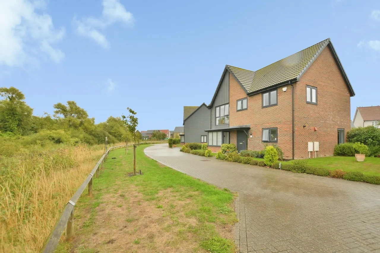 Ruben Crescent, New Romney, Kent, TN28, photo 21