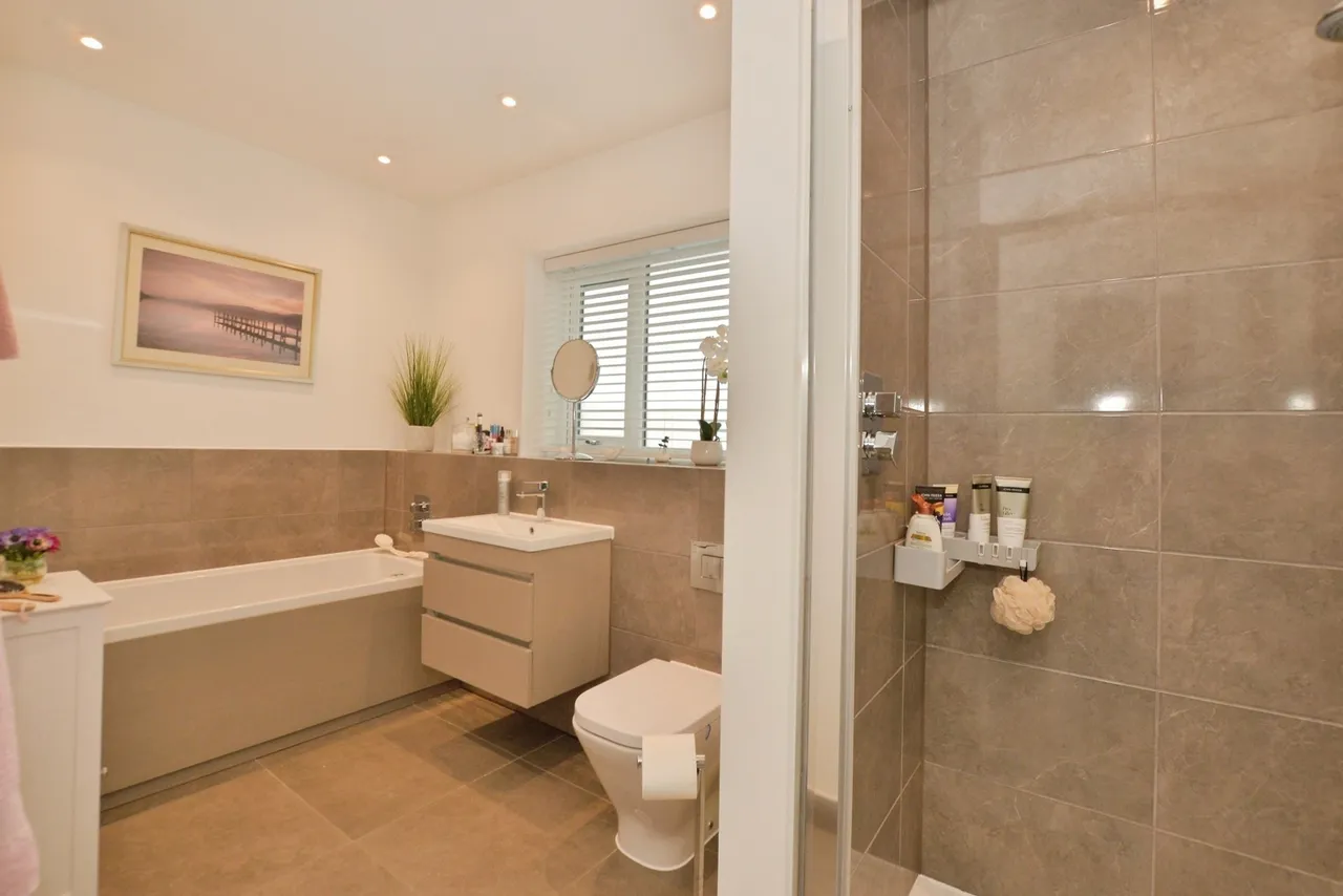 Ruben Crescent, New Romney, Kent, TN28, photo 13
