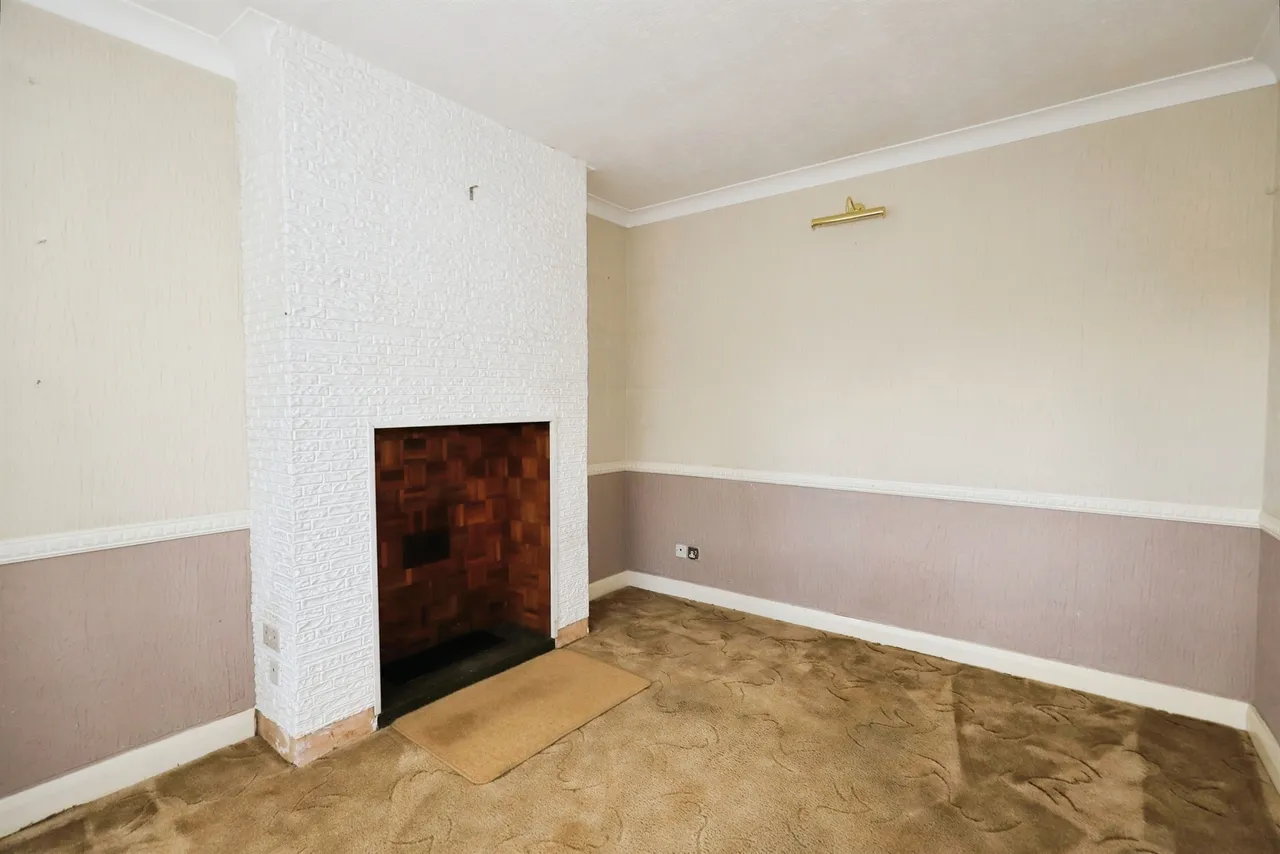 Broad Street, Bilston, WV14, photo 4