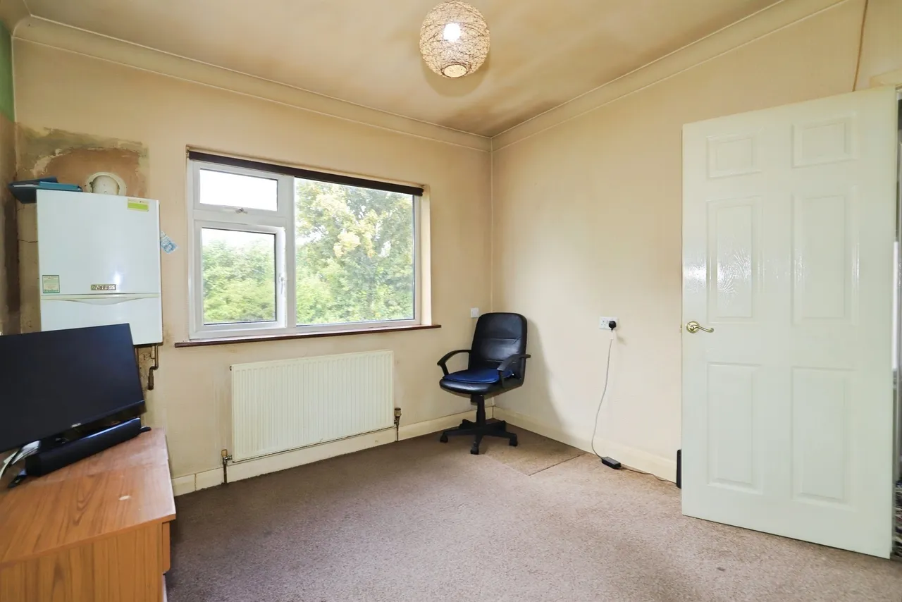 Broad Street, Bilston, WV14, photo 13