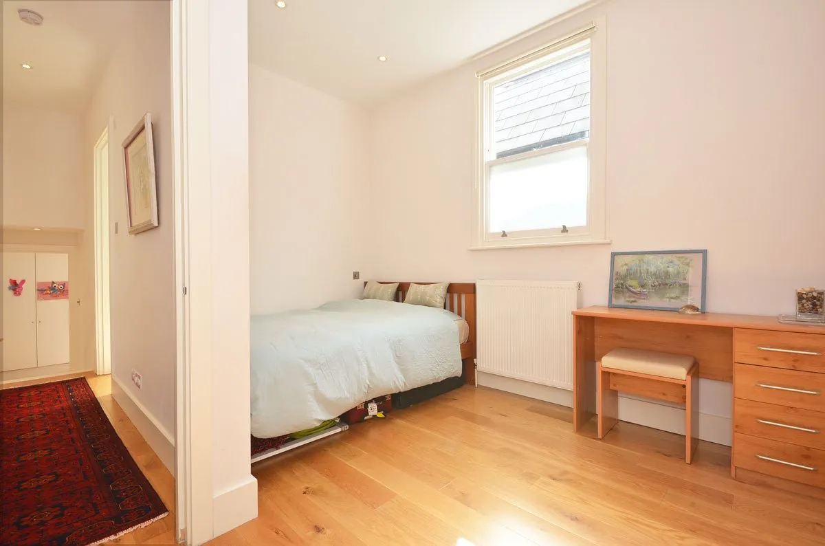 Broomwood Road, Clapham, London, SW11, photo 7
