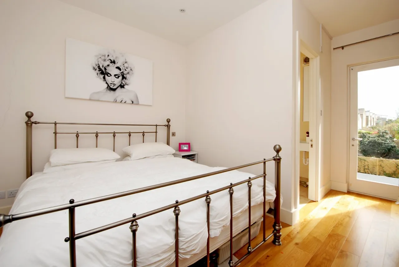Broomwood Road, Clapham, London, SW11, photo 4