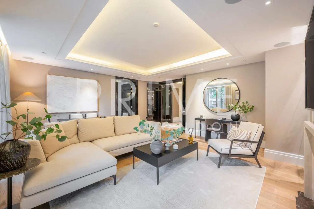 Ebury Square, Belgravia, SW1W, photo 2