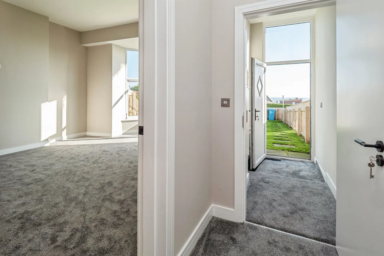 Esplanade, Hornsea, HU18, photo 7