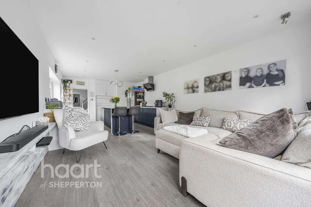 Adelaide Road, Ashford, TW15, photo 20