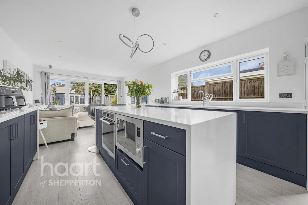 Adelaide Road, Ashford, TW15, photo 18