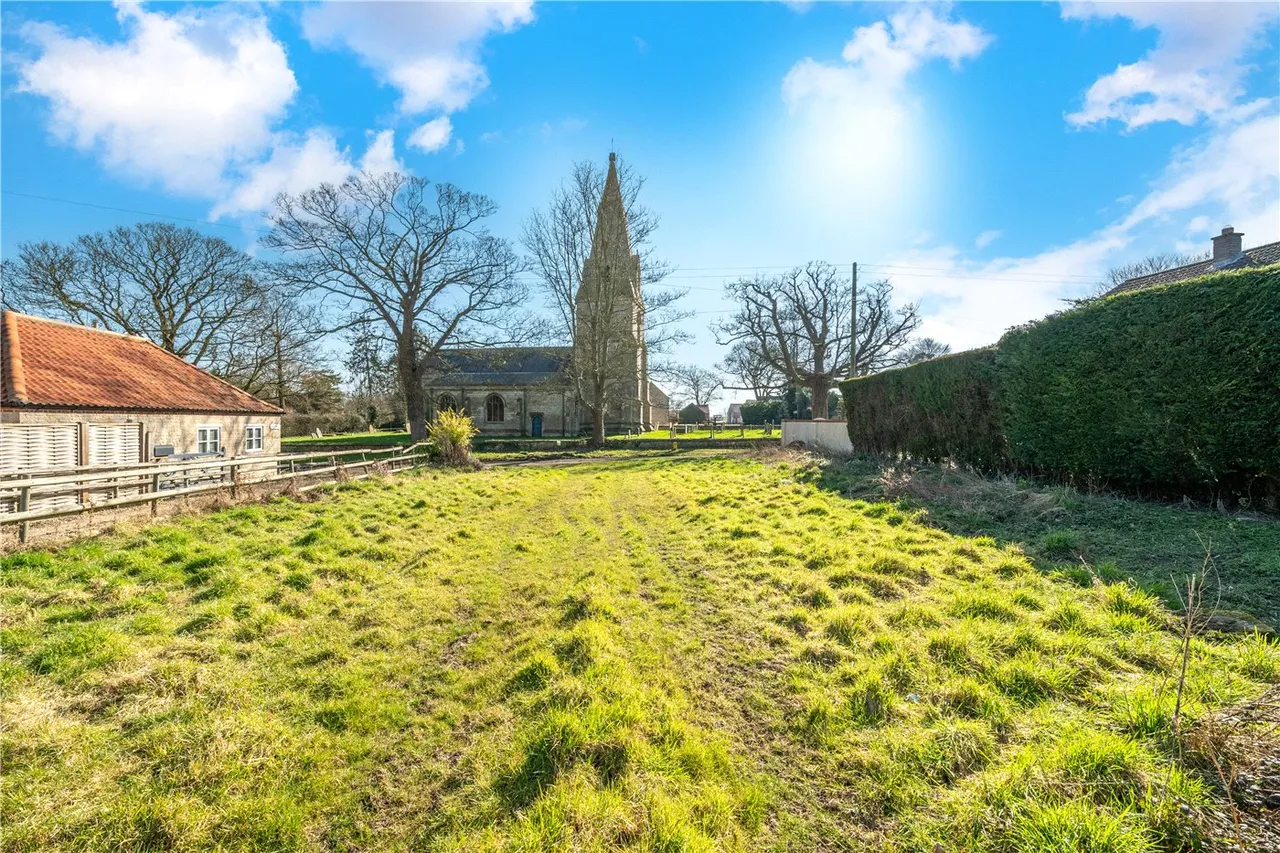 3 bed land for sale, Aunsby Road, Aunsby, NG34