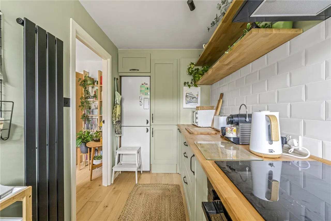 Harrowdene Gardens, Teddington, TW11 0DW, photo 6