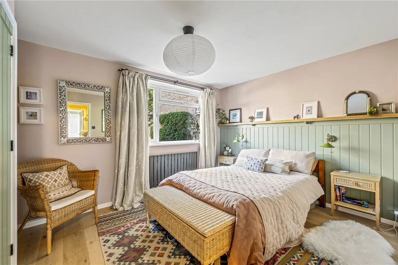 Harrowdene Gardens, Teddington, TW11 0DW, photo 8