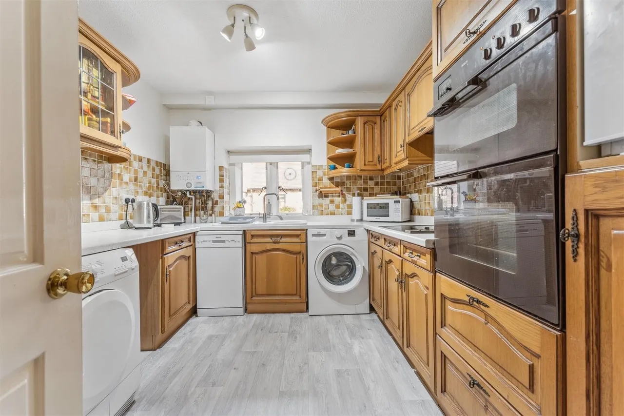 Wycombe Road, Prestwood, HP16, photo 5