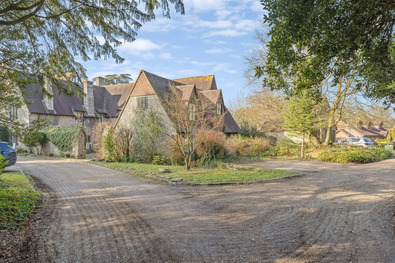 Wycombe Road, Prestwood, HP16, photo 11