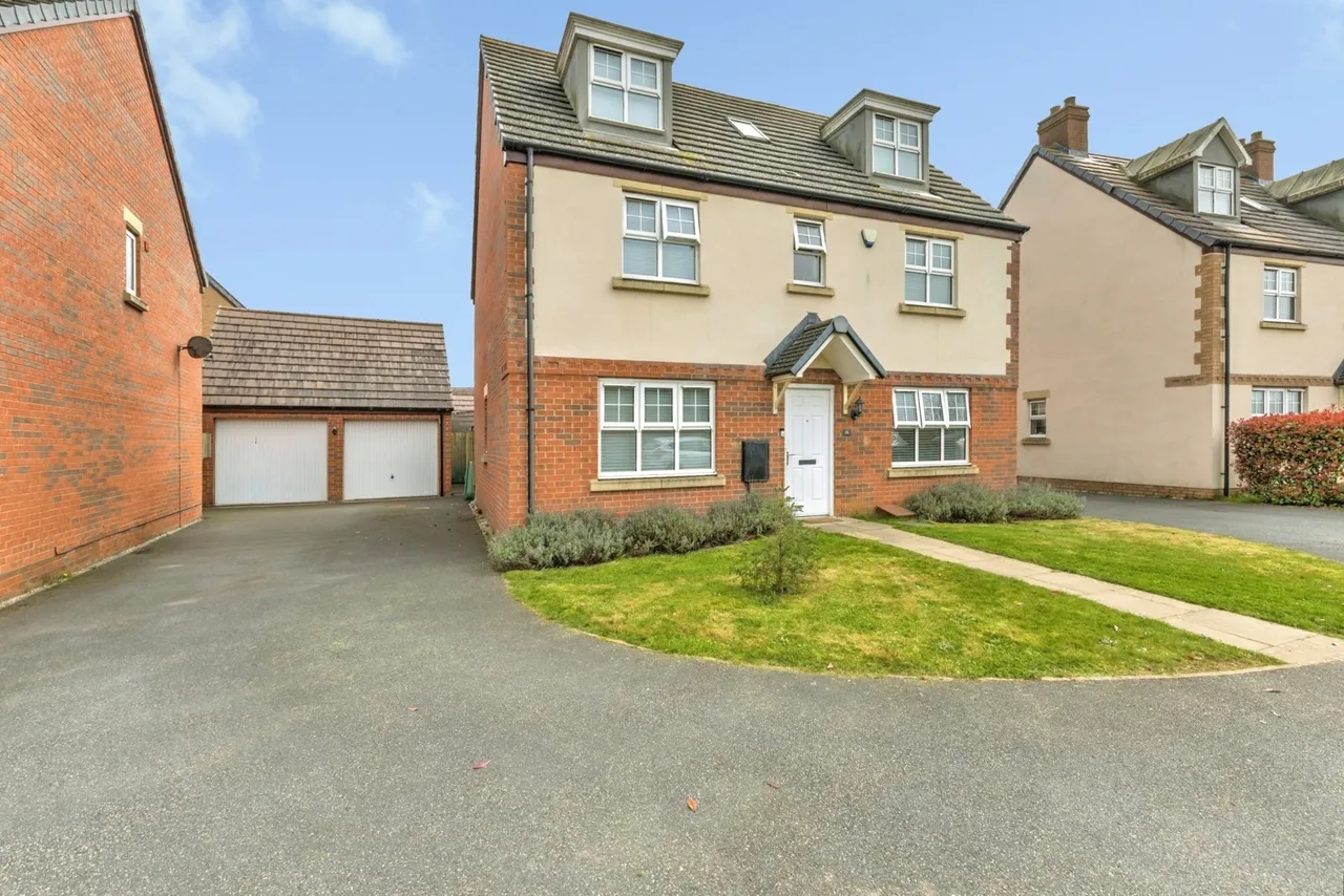 5 bed house for sale — Lee Road, Northampton, Northamptonshire, NN5