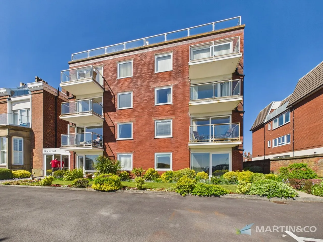 2 bed flat for sale, Beach Court, Lytham, FY8