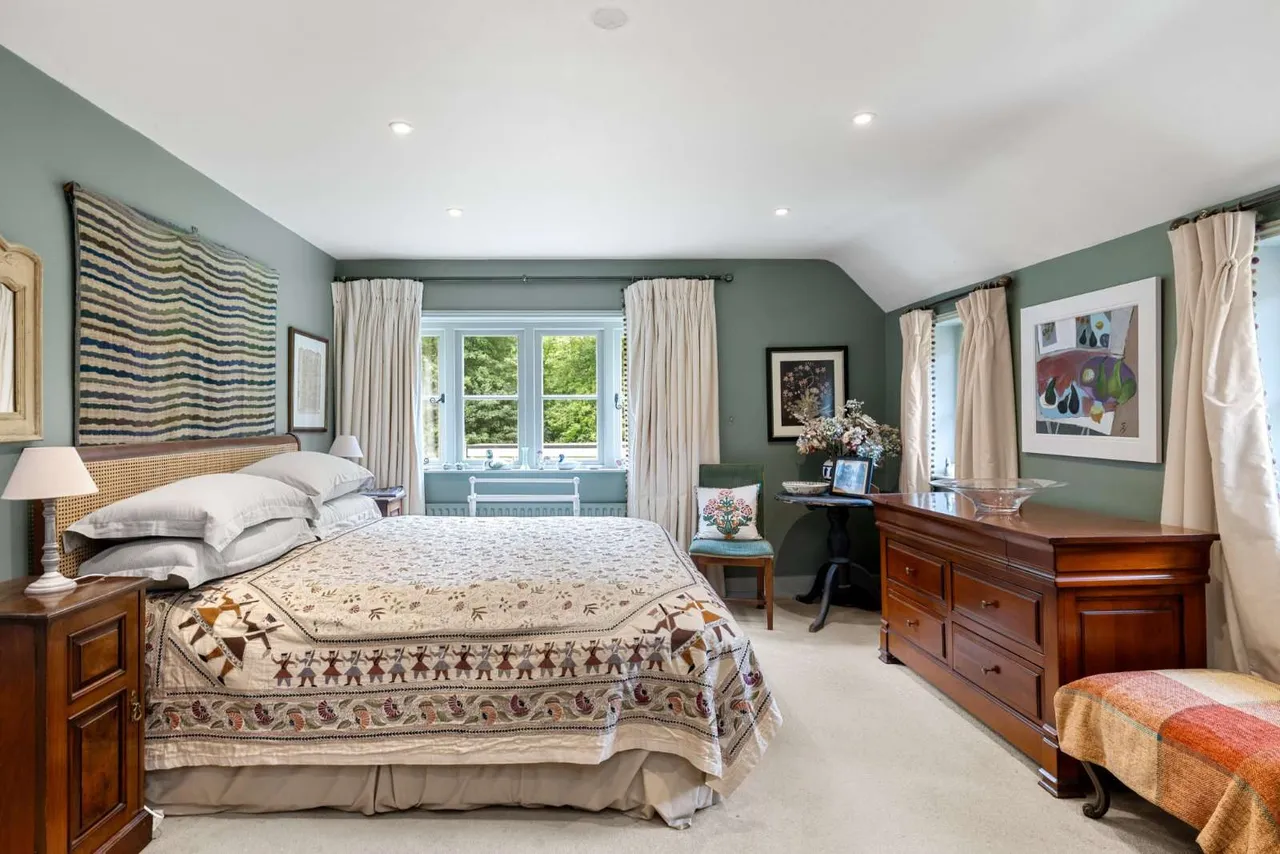 High Street Green, Chiddingfold, Godalming, Surrey, GU8 4YA, photo 11