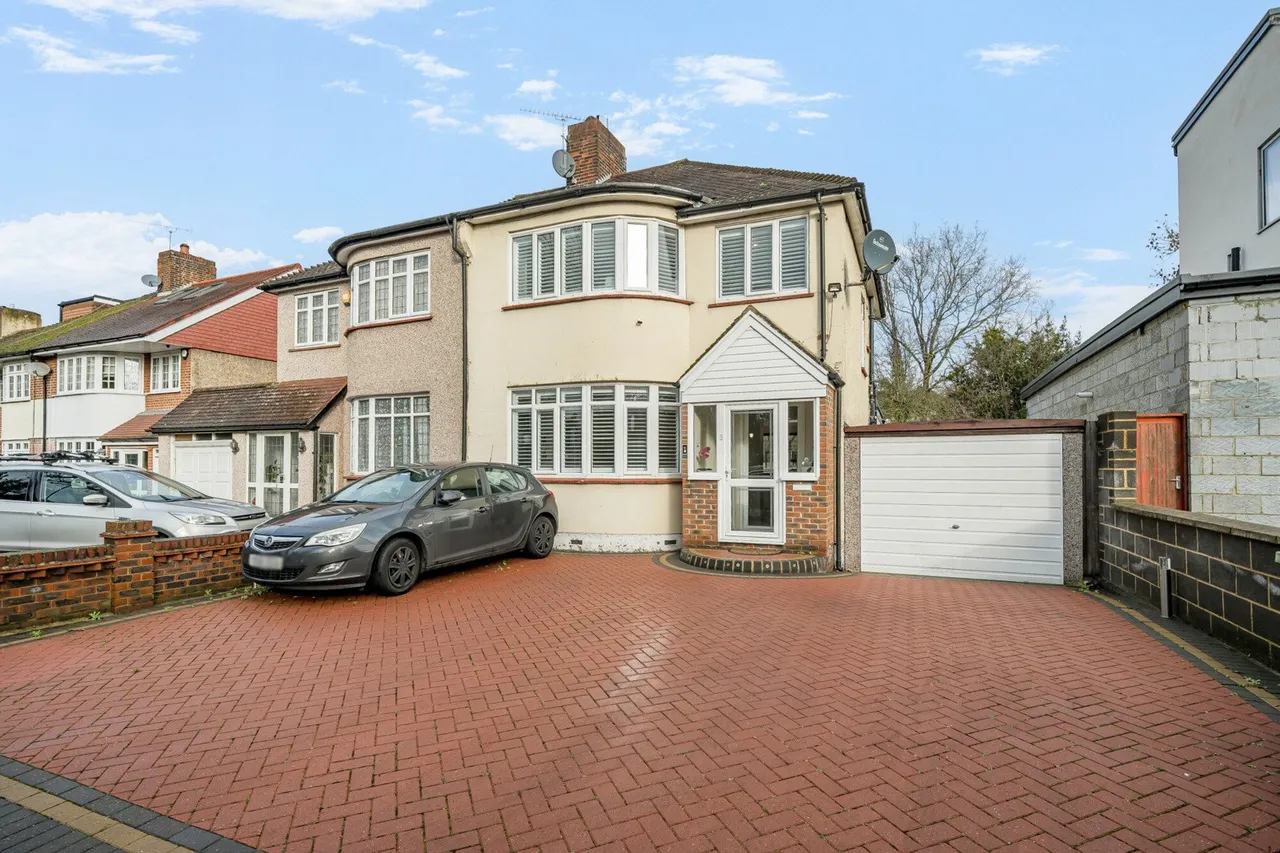 3 bed house for sale — Sidcup Road, SE9
