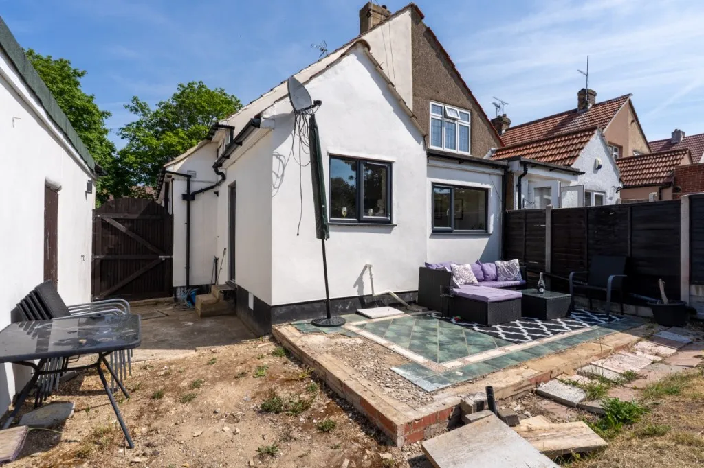 Old Road East, Gravesend, DA12, photo 15
