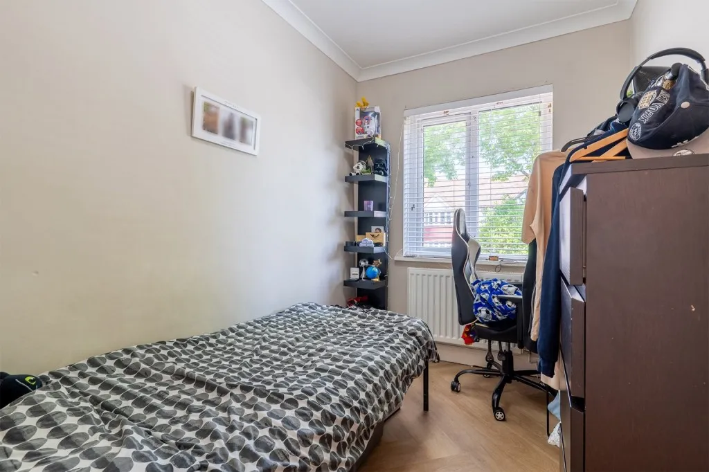 Old Road East, Gravesend, DA12, photo 24