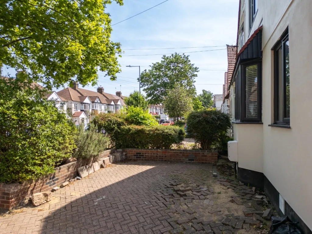 Old Road East, Gravesend, DA12, photo 22