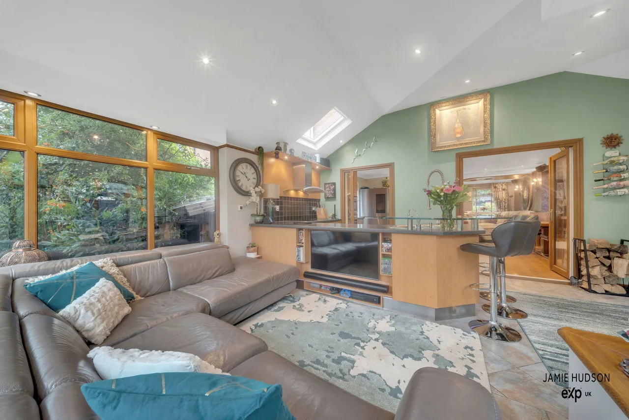 Silverdale Close, Clayton Le Moors, BB5, photo 15