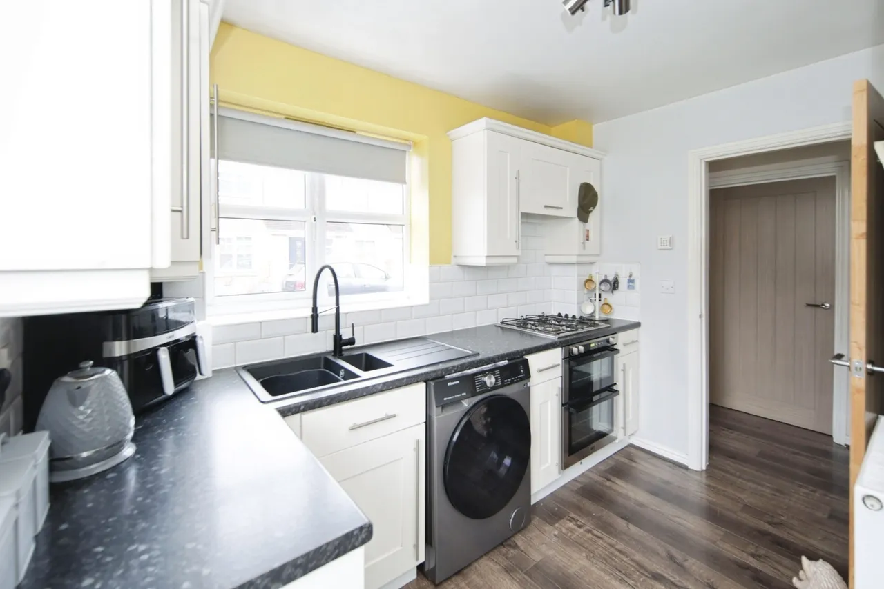 Hawksworth Crescent, Chelmsley Wood, Birmingham, West Midlands, B37, photo 5