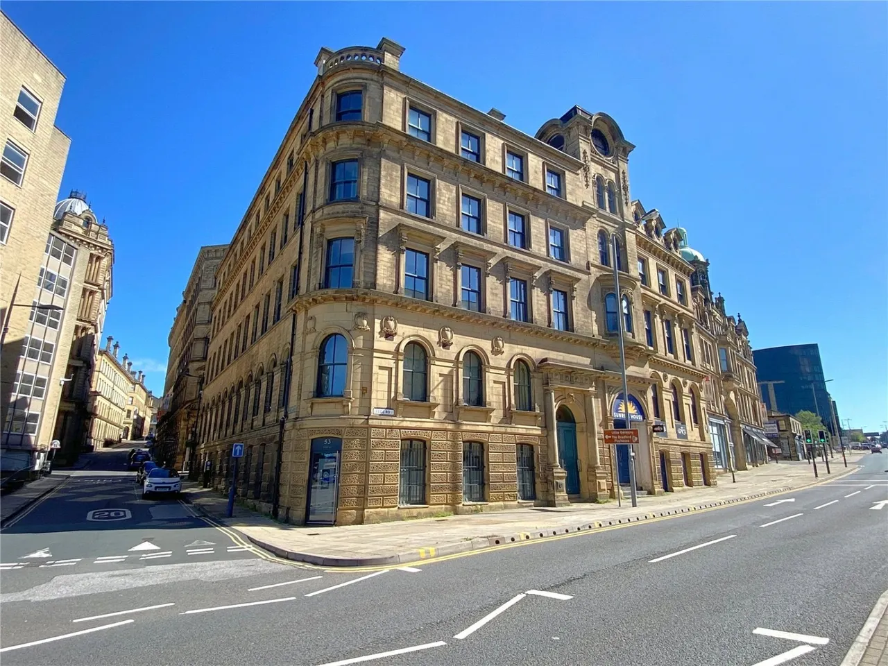 2 bed flat for sale, Leeds Road, Bradford, BD1