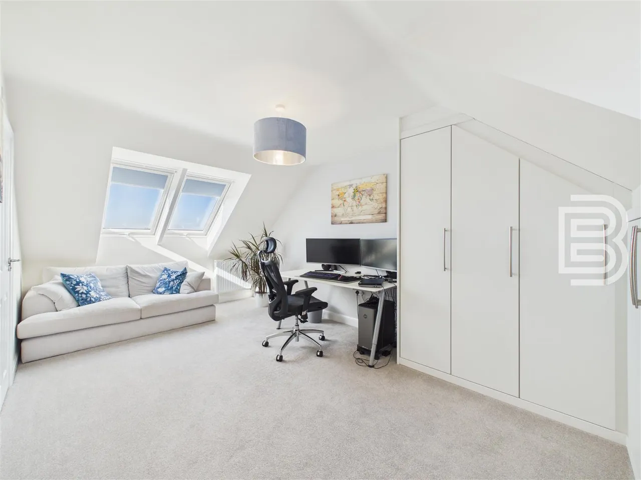 Vermilion Way, Rugby, photo 19