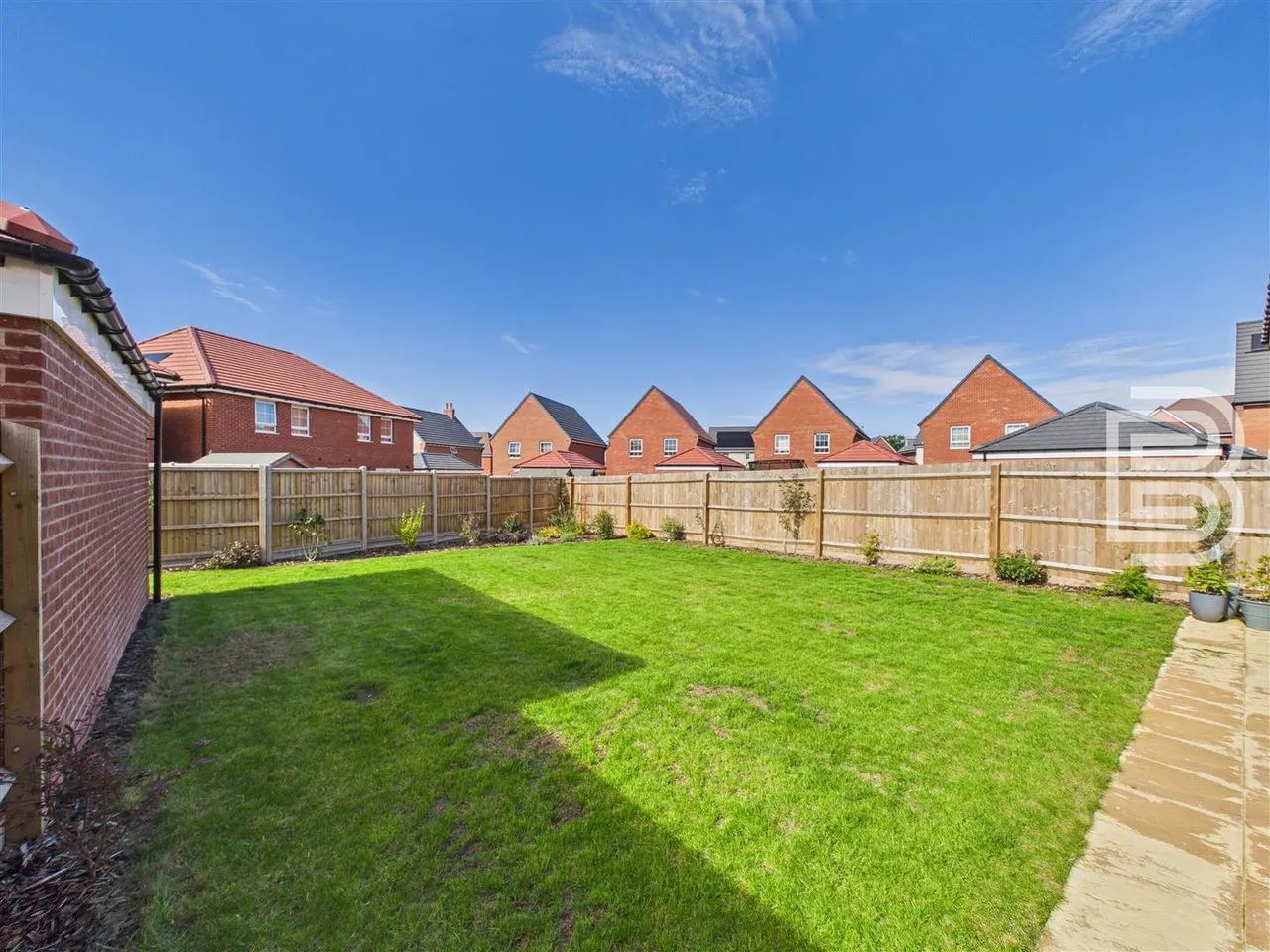Vermilion Way, Rugby, photo 2