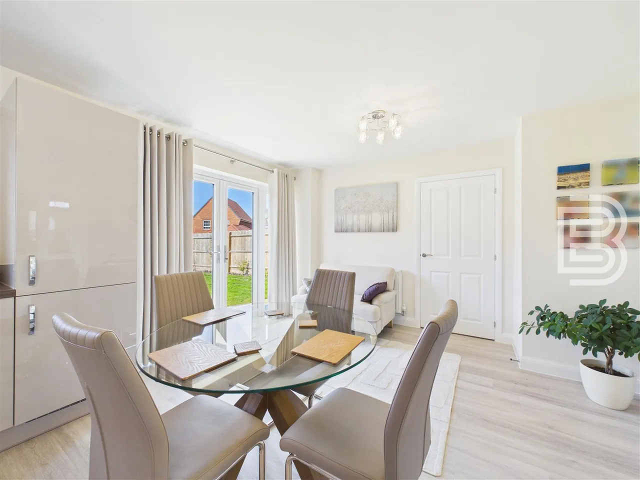 Vermilion Way, Rugby, photo 7