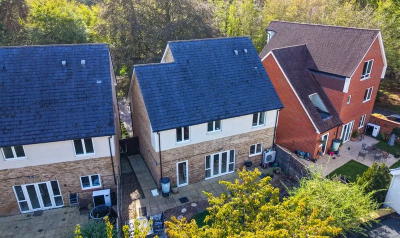 Redwood Drive, Epsom, KT19, photo 35