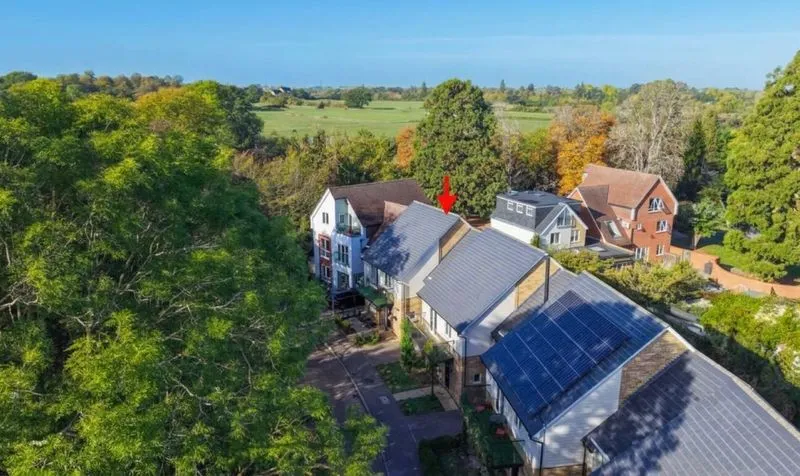 Redwood Drive, Epsom, KT19, photo 4
