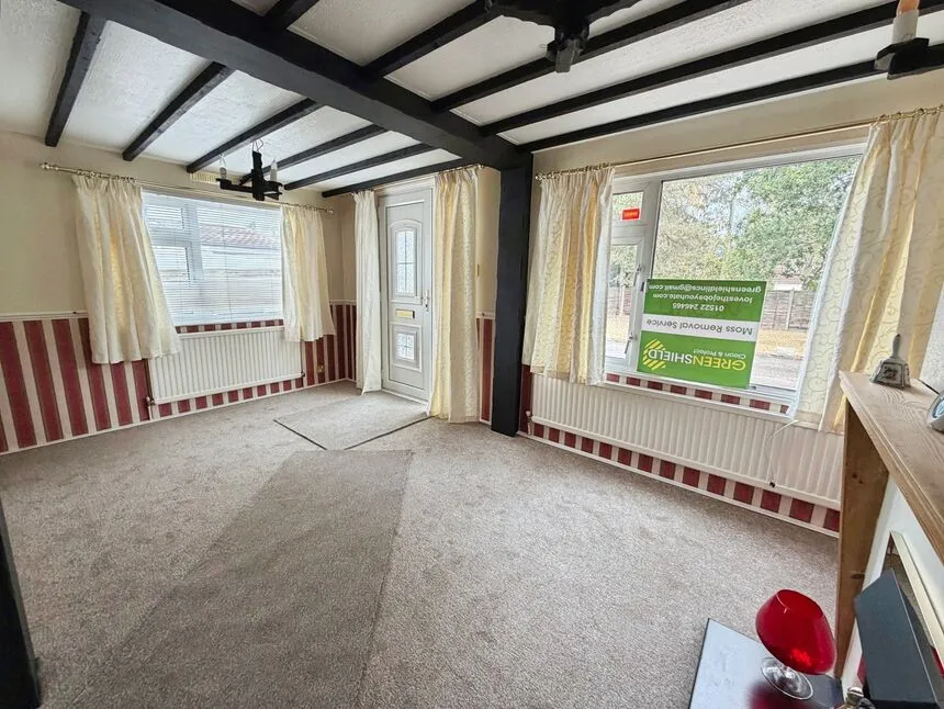Wood Lane, South Hykeham, Lincolnshire, LN6, photo 4
