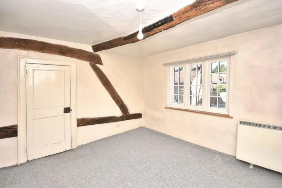 High Street, Whitchurch, HP22, photo 9