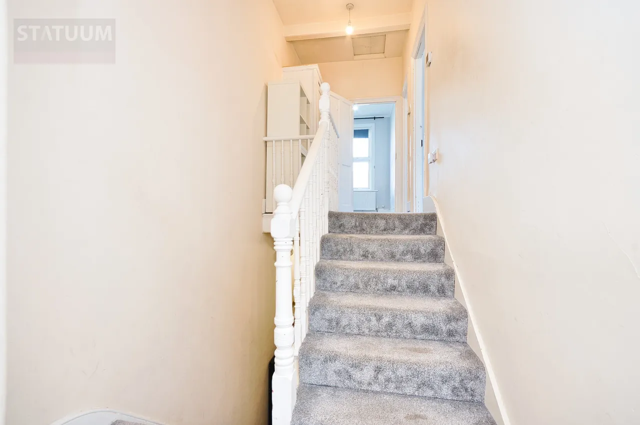 Grove Green Road, Leyton, E11, photo 9