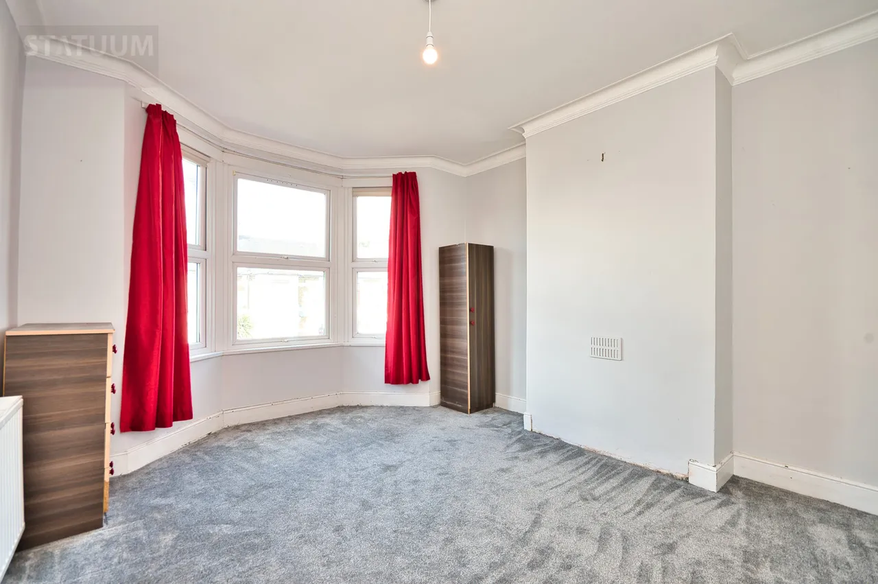 Grove Green Road, Leyton, E11, photo 4