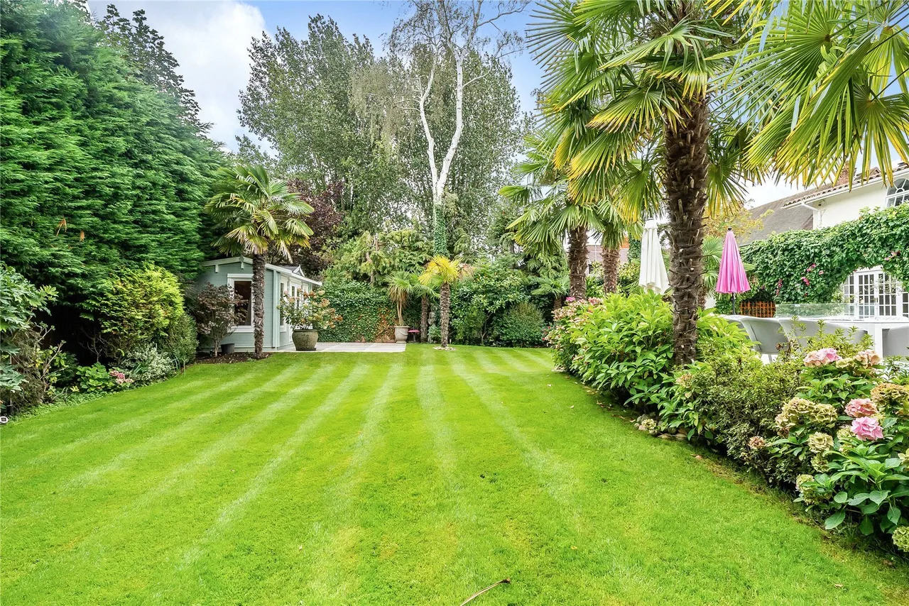 Park Avenue, Farnborough Park, BR6, photo 42