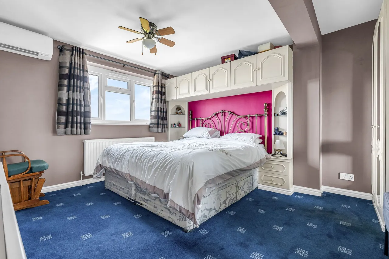Musley Hill, Ware, SG12, photo 13