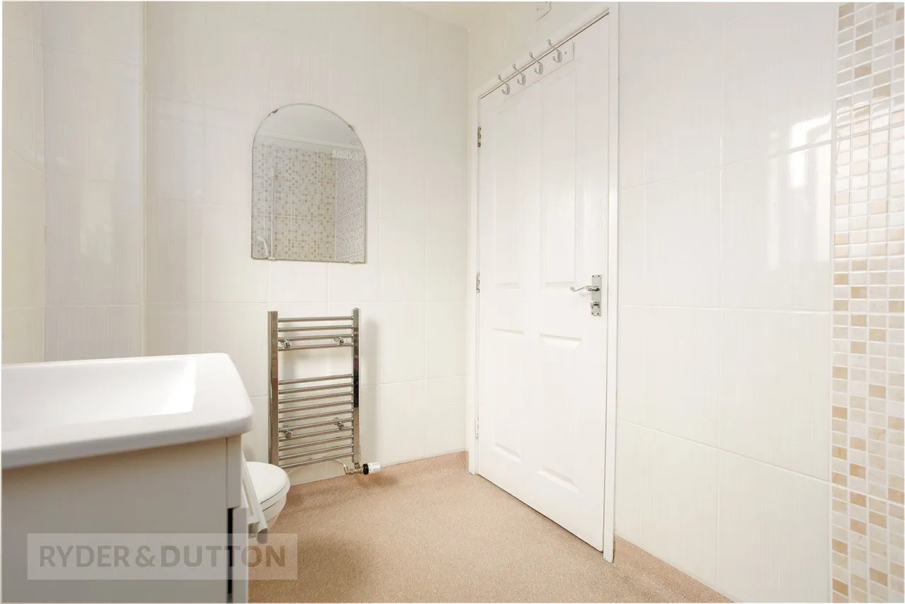 Olivers Court, Oldham, OL9, photo 21