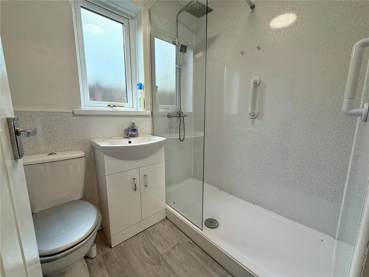 Violet Way, Middleton, M24, photo 8